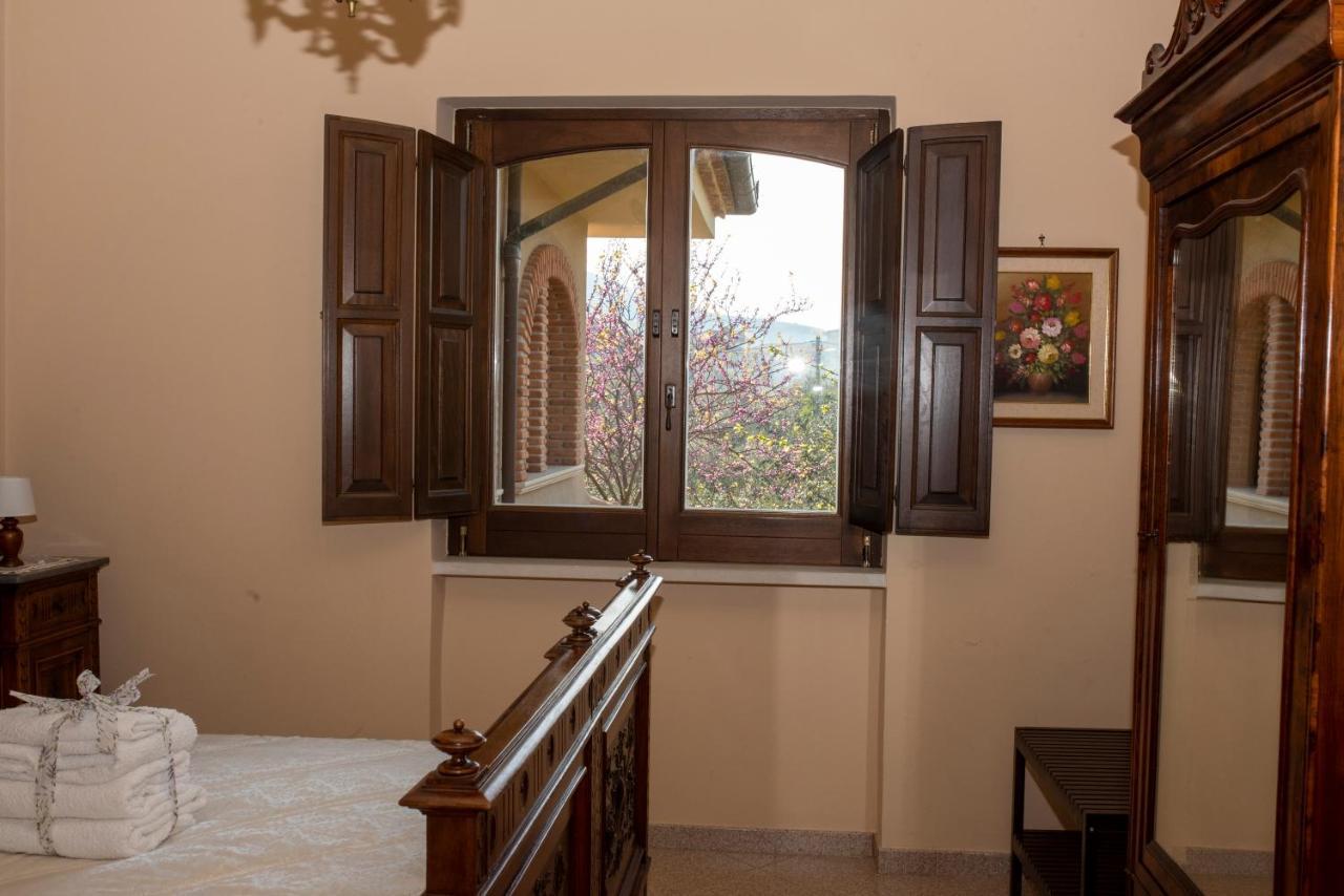 La Ginestra Hotel Castel San Lorenzo Екстериор снимка