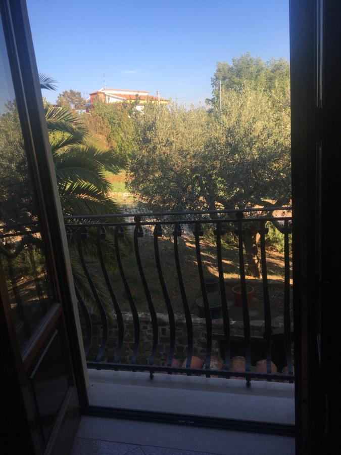 La Ginestra Hotel Castel San Lorenzo Екстериор снимка
