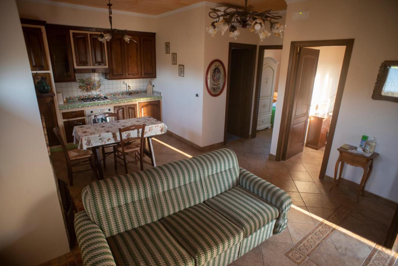 La Ginestra Hotel Castel San Lorenzo Екстериор снимка