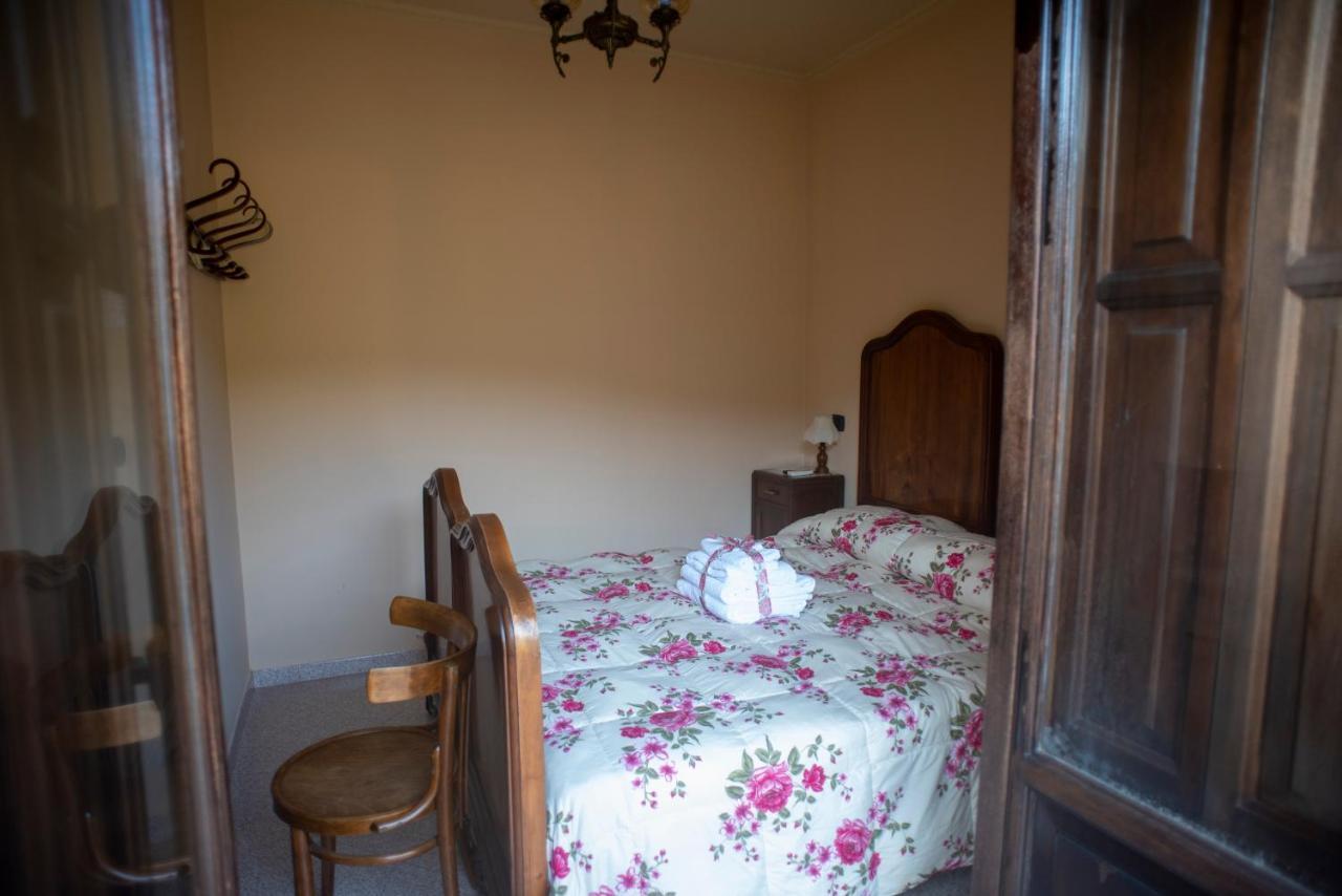 La Ginestra Hotel Castel San Lorenzo Екстериор снимка