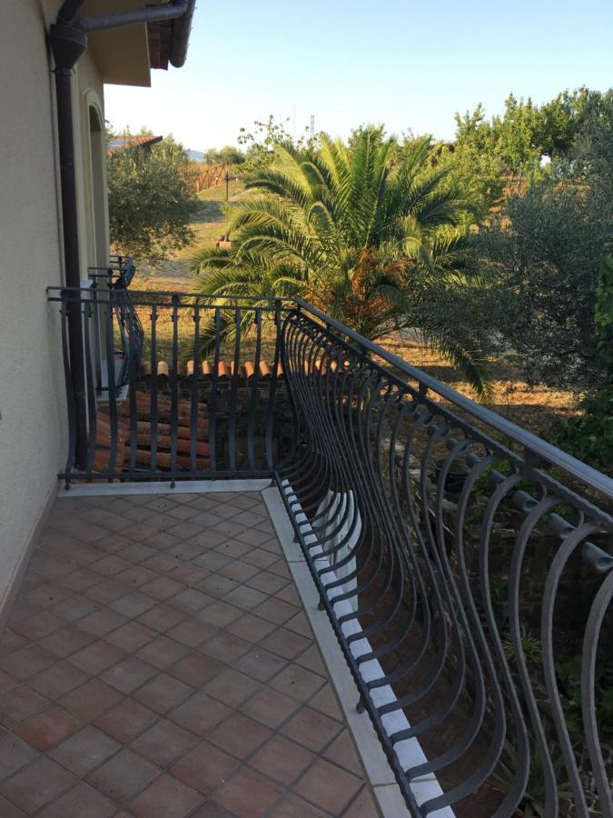 La Ginestra Hotel Castel San Lorenzo Екстериор снимка