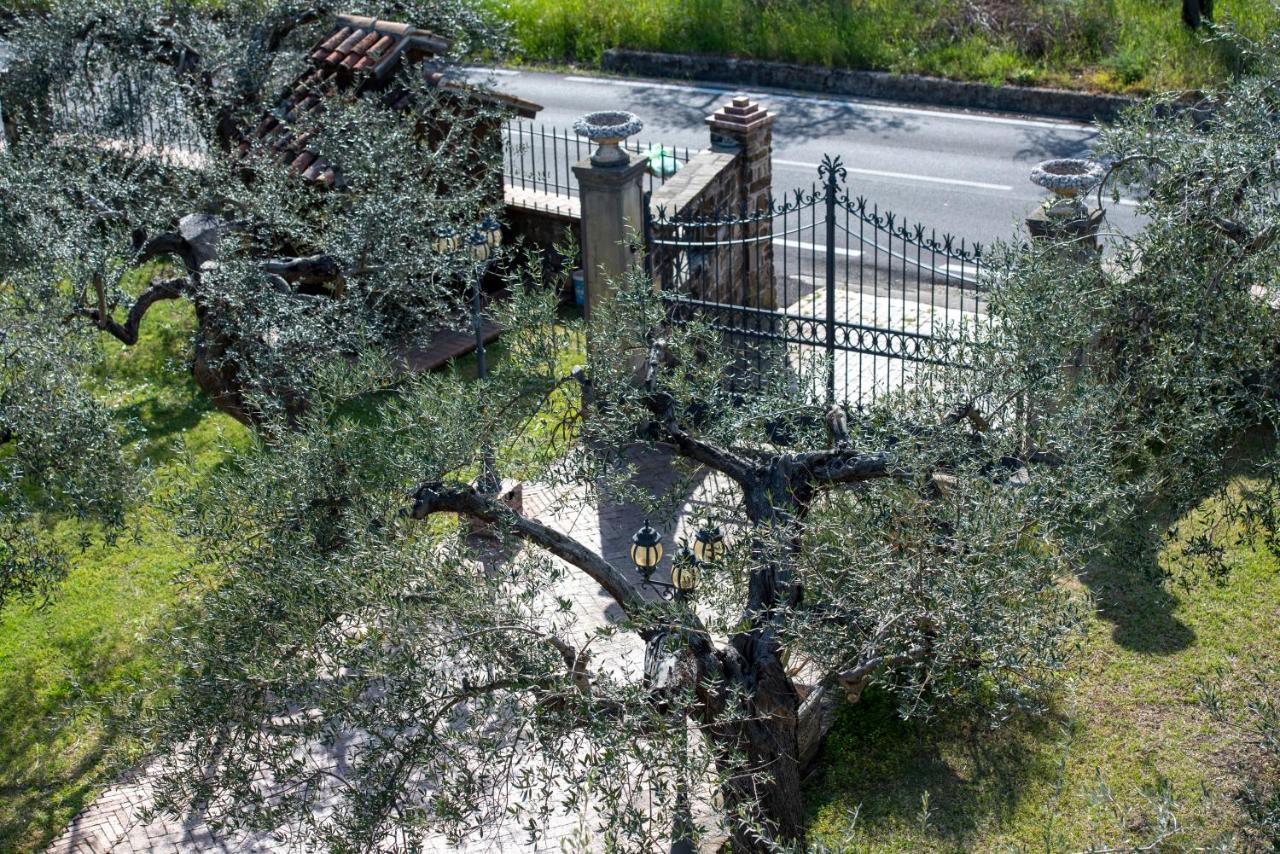 La Ginestra Hotel Castel San Lorenzo Екстериор снимка