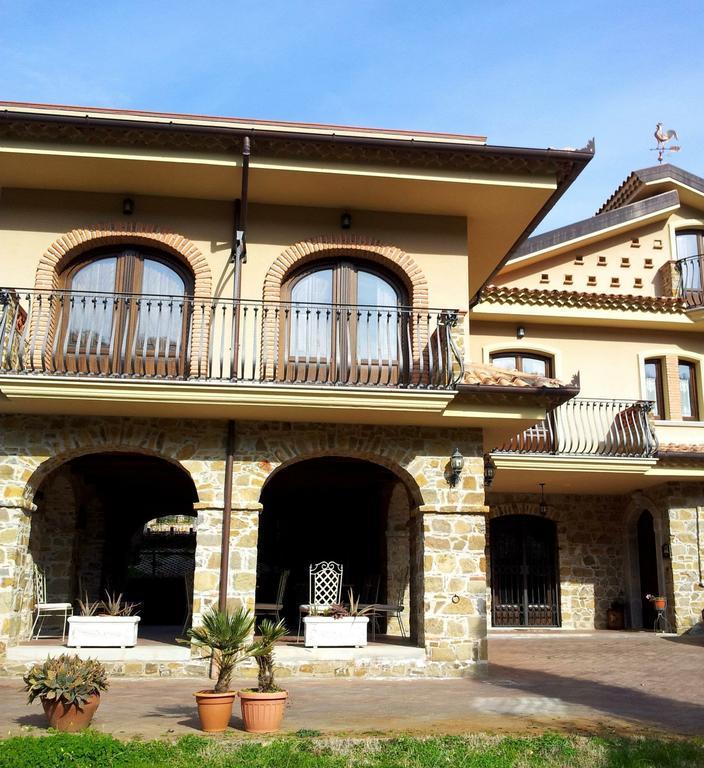 La Ginestra Hotel Castel San Lorenzo Екстериор снимка