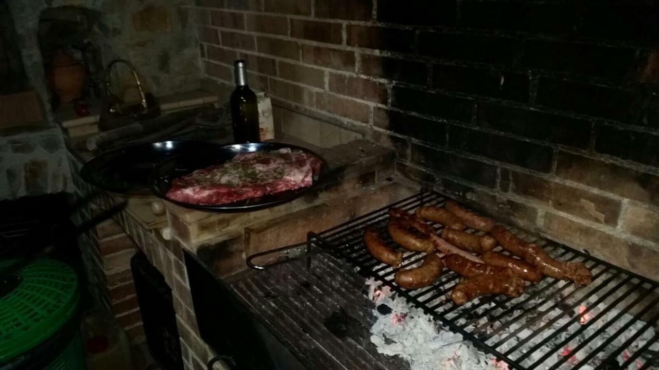 La Ginestra Hotel Castel San Lorenzo Екстериор снимка
