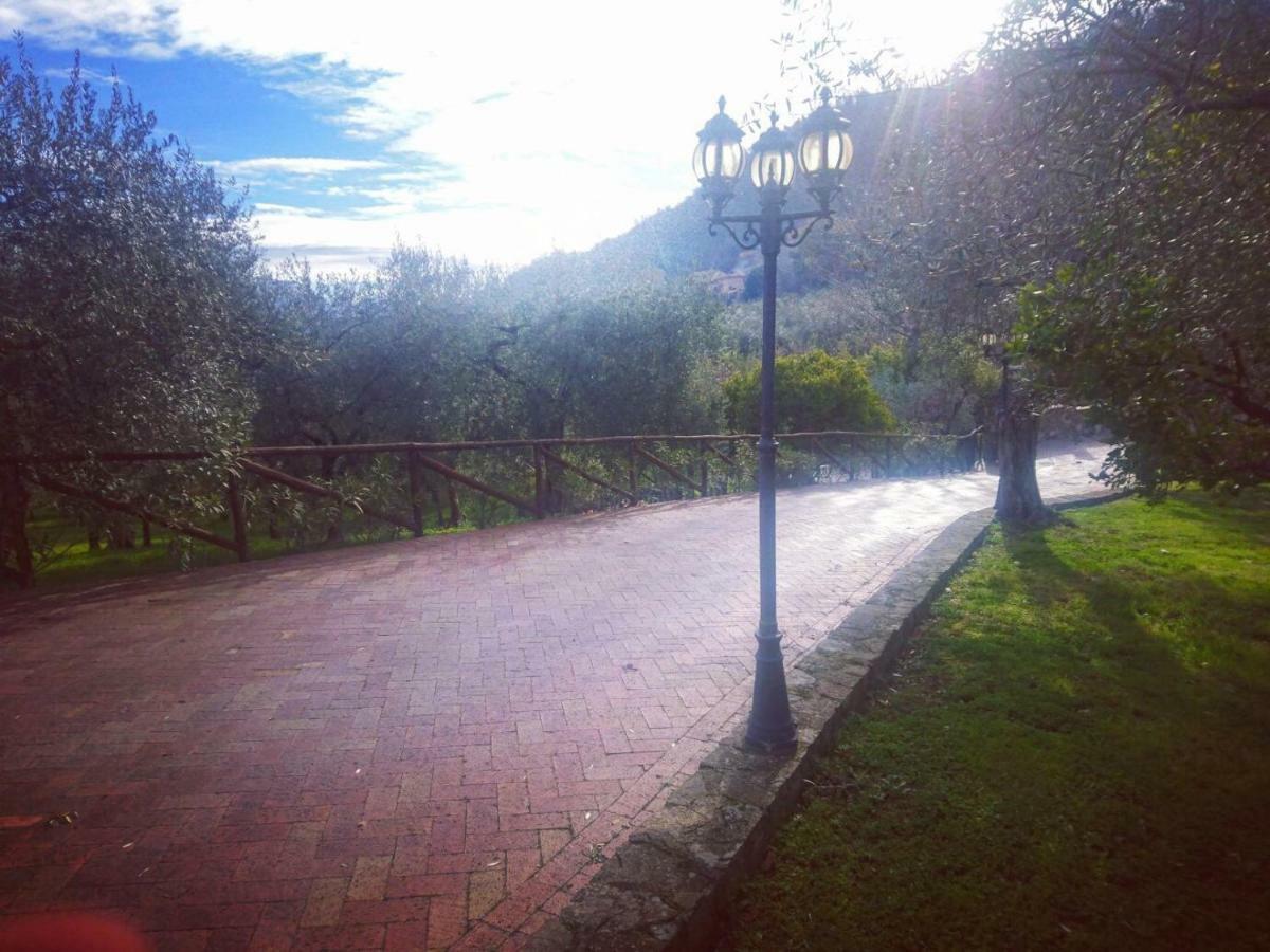 La Ginestra Hotel Castel San Lorenzo Екстериор снимка